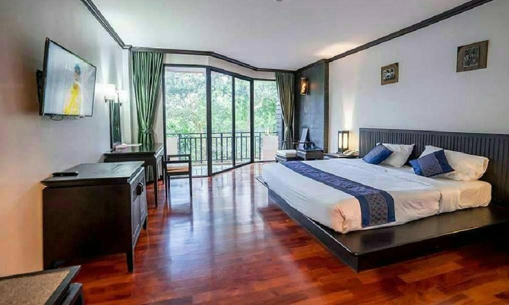 Khaoyai Lumtakong Hotel Pakchong Exterior photo