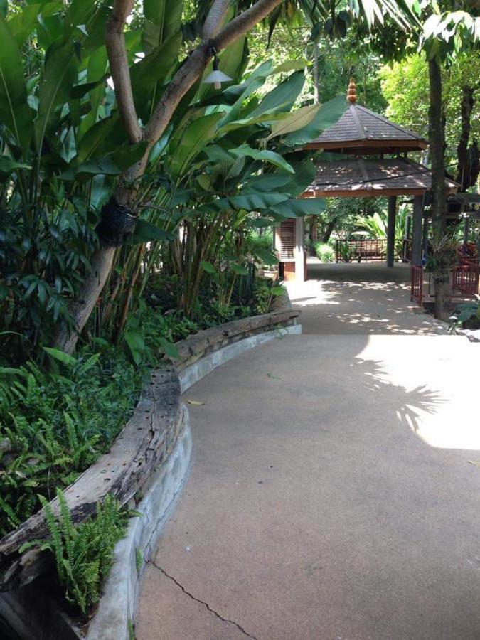 Khaoyai Lumtakong Hotel Pakchong Exterior photo